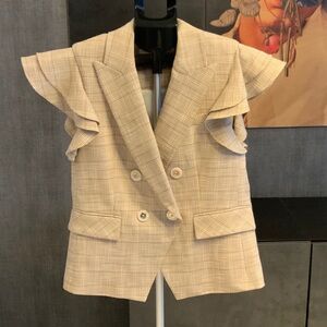 Veronica Beard Beige and Yellow Plaid Short sleeve blazer 6
